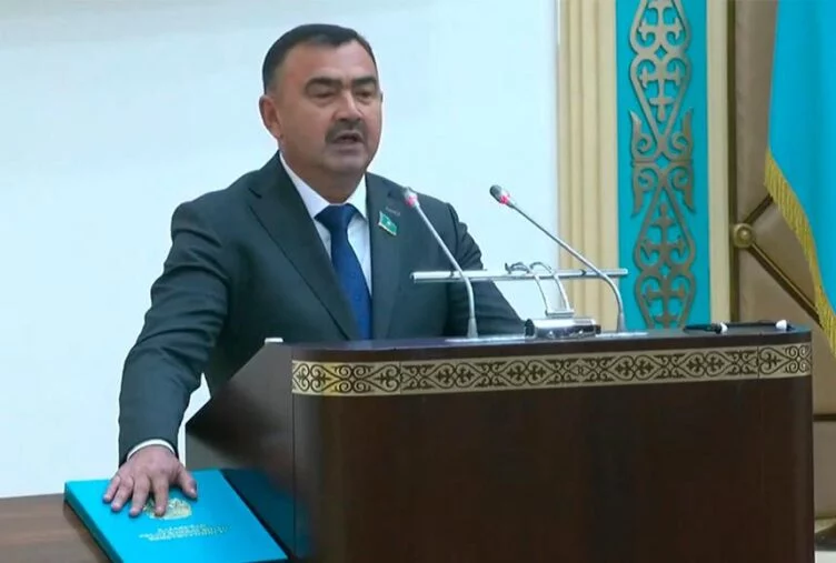 Новые сенаторы принесли присягу - изображение 1