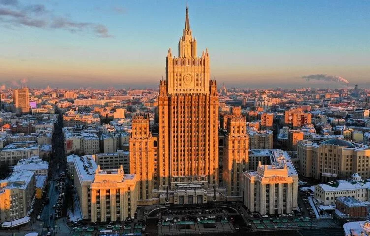 Послу Канады в РФ вручена нота протеста из-за атаки на посольство России - изображение 1