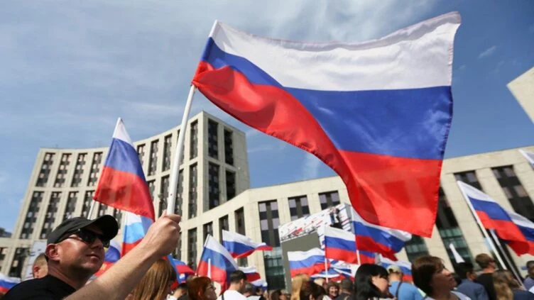 Индекс настроения россиян рухнул до минимума за 14 лет — cоцопрос - изображение 1