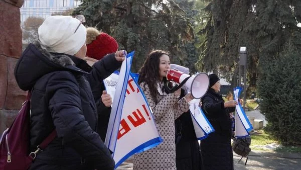 В Алматы задержали активистов незарегистрированной Демократической партии Казахстана - изображение 1