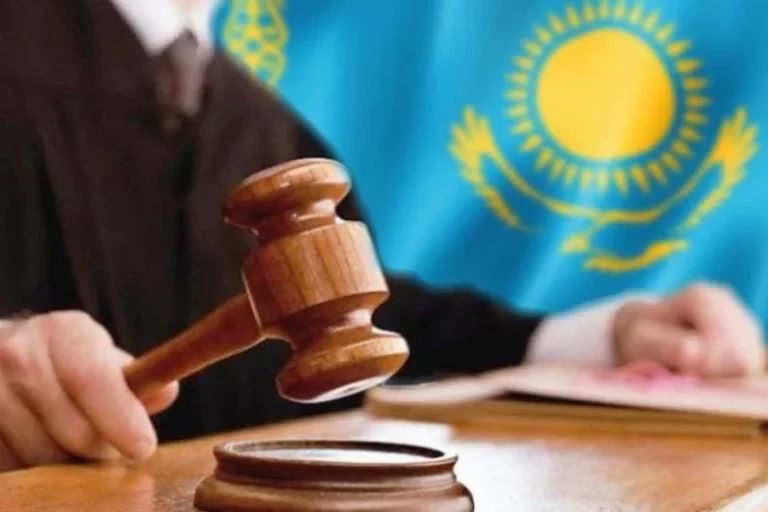В казахстанском парламенте приняли закон о Конституционном суде - изображение 1
