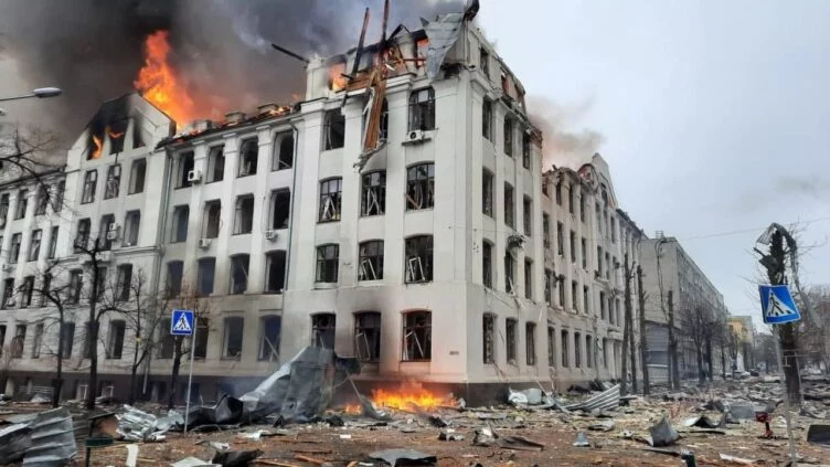 С начала российского вторжения в Украине погибли 437 детей - изображение 1