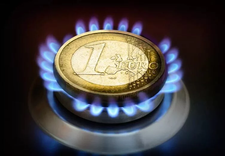 Цена газа в Европе опустилась до минимума с начала войны - изображение 1