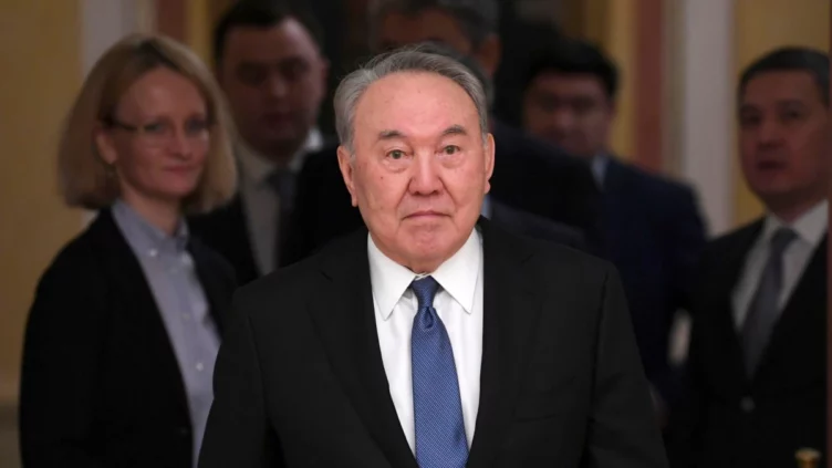 Парламент Казахстана взял в работу законопроект об отмене закона о первом президенте - изображение 1