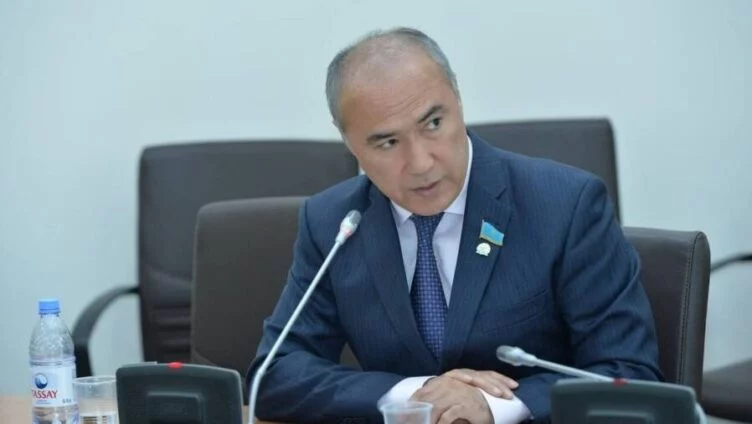 Казахстанский депутат потребовал расследования действий правительства по хищению государственных средств - изображение 1