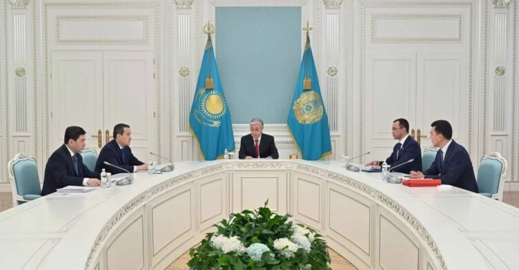 Президент мәжіліс пен мәслихатты тарату бойынша кеңес өткізді - изображение 1