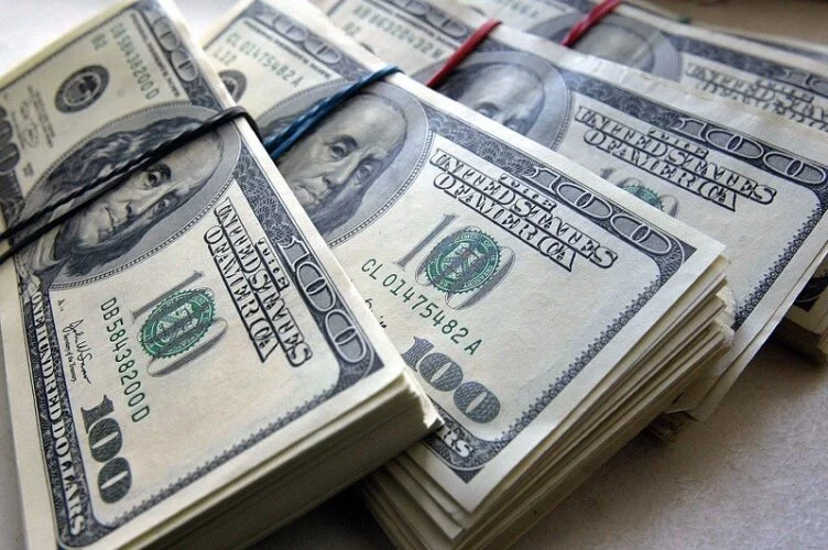 В Кыргызстане на 90% упал спрос на доллар - изображение 1