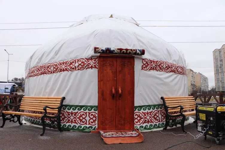При поддержке Казахстана: «Юрта несокрушимости» открылась в Буче - изображение 1