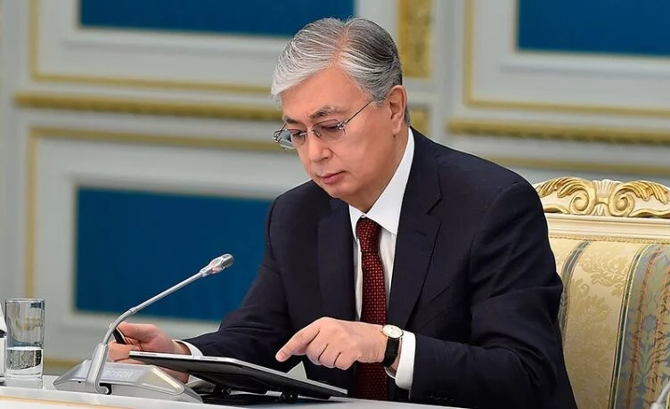 Президент переназначил Ашимбаева и лишил неприкосновенности Кожамжарова - изображение 1