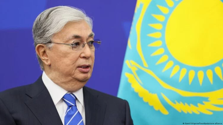 Тоқаев Ата заңның сақталуына бақылауды күшейту керек екенін айтты - изображение 1