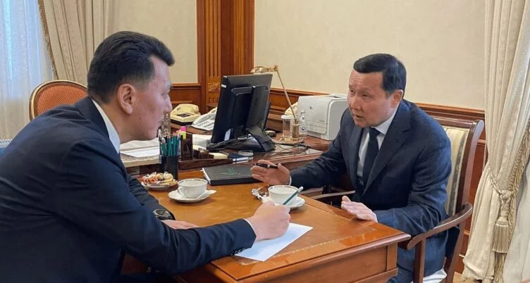 Адвокат Абзал Құспан Мәжіліс сайлауына қатысатынын мәлімдеді - изображение 1