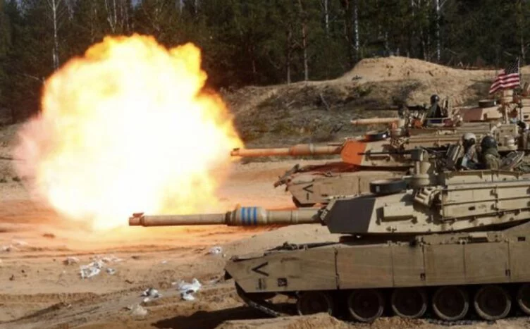 Байден решил поставить Киеву танки Abrams под давлением ФРГ - изображение 1