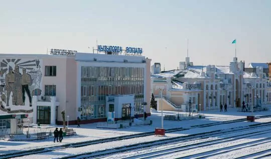 Лидеров партии Respublica не пустили на встречу с железнодорожниками - изображение 1
