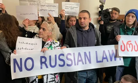 Президент Грузии отказалась поддерживать готовящийся закон об иноагентах - изображение 1