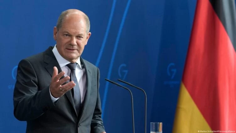 Шольц призвал Китай не поставлять оружие России - изображение 1