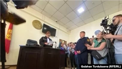 Суд в Бишкеке принял решение закрыть кыргызскую редакцию «Радио Азаттык» - изображение 1