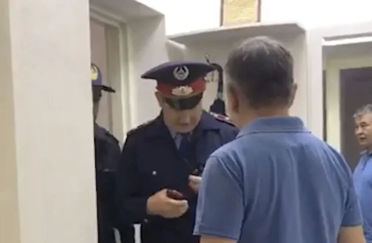 Неугодных власти кандидатов в депутаты начали арестовывать в Казахстане - изображение 1