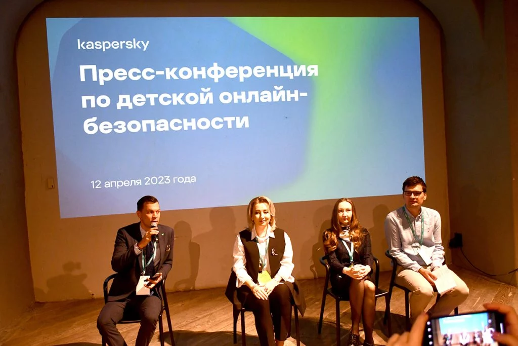 Изображение 1 для Как противостоять интернетному рабству детей?