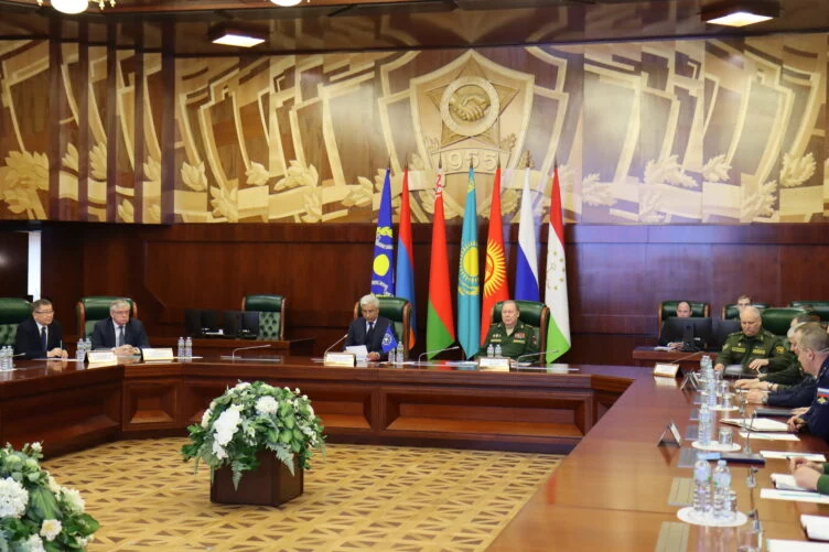 Тасмагамбетов: внерегиональные силы активно вовлечены в конфликт в Украине - изображение 1