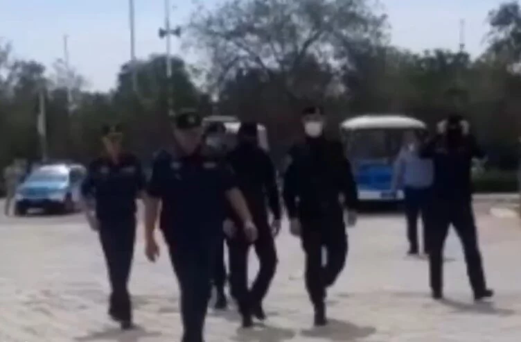 Требуют трудоустройства: в Жанаозене вновь протест - изображение 1
