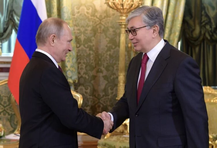 Путин передал Токаеву записку. Что в ней? - изображение 1