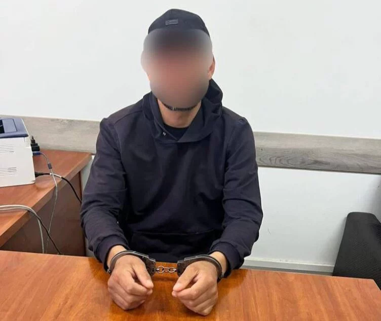 Полиция задержала подозреваемого в поджоге автомобиля журналиста в Атырау - изображение 1