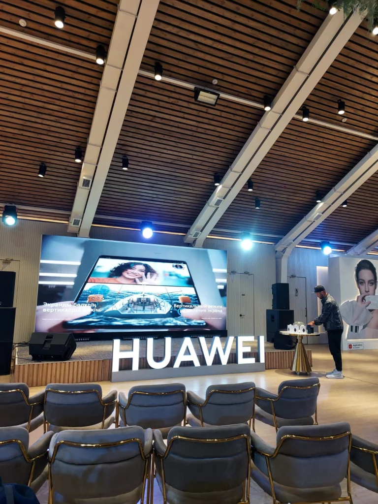 Изображение 2 для HUAWEI P60 және HUAWEI P60 Pro смартфондарына түсірілген сурет көрмесі өтті