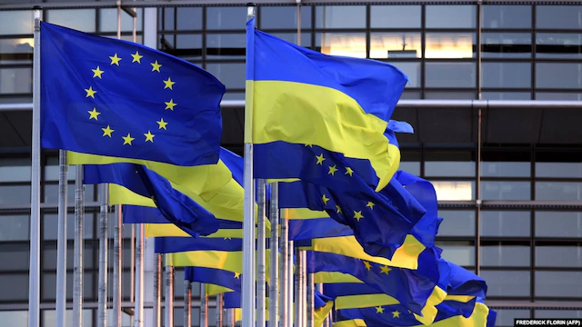 Зеленский предложил закрепить статус английского языка в Украине - изображение 1