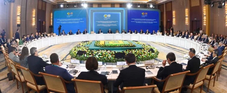 Токаев: Мы намерены стать одним из крупнейших цифровых хабов в Евразии - изображение 1