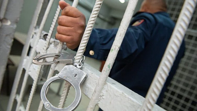 Шымкент: полиция қызметінің басшылары 7 жылға сотталды - изображение 1