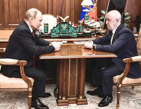 Песков признался, что Путин и Пригожин встречались через пять дней после мятежа - изображение 1