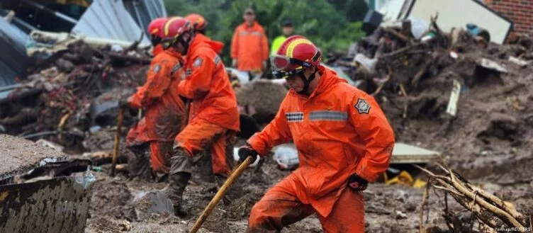 Токаев выразил соболезнования президенту Кореи из-за наводнения и оползней - изображение 1