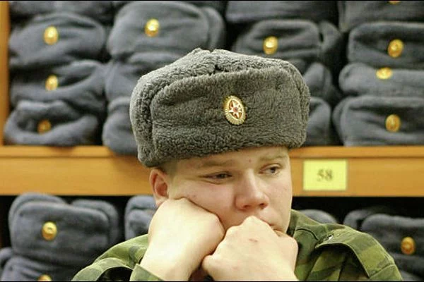 Изображение 1 для Депутаты в России передумали повышать минимальный возраст призывников, но все равно увеличат максимальный