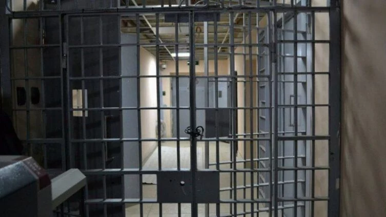 Изображение 1 для Әйгерім Тілеужан отырған изоляторда әйелдер аштық жариялады