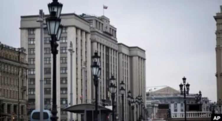 Российским депутатам запретили ездить на войну в Украину без разрешения Шойгу - изображение 1