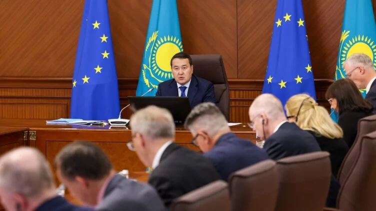 Казахстан увеличит долю возобновляемых источников энергии к 2030 году — Смаилов - изображение 1
