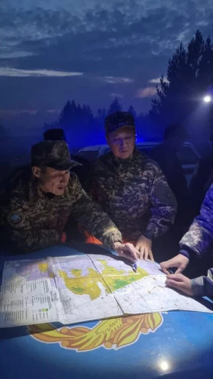 Министр ЧС вылетел с локализованного пожара в Абайской области на лесной пожар в Павлодарской - изображение 1