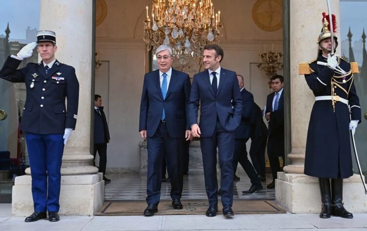 Токаев поздравил французов с Днем взятия Бастилии - изображение 1