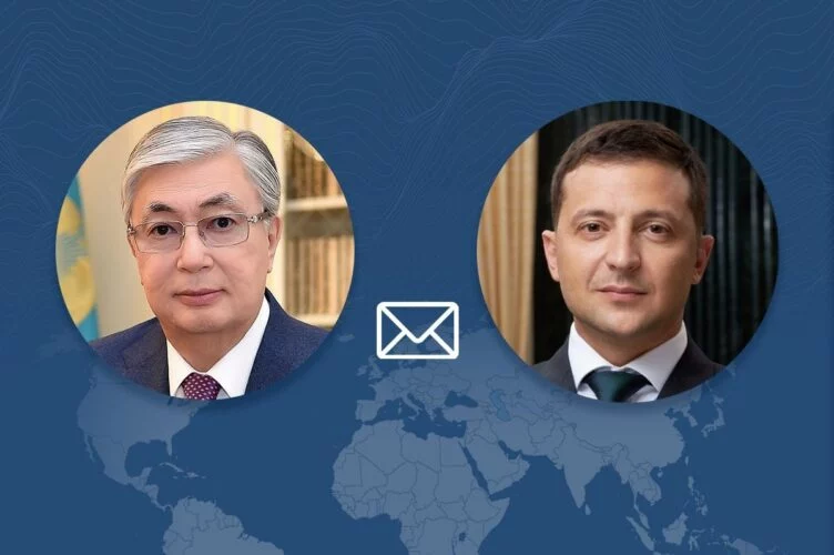 Токаев поздравил Зеленского с Днем независимости Украины - изображение 1