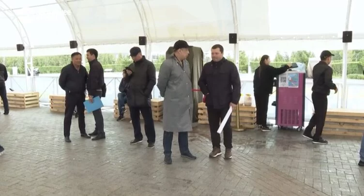 В Астане бастуют подрядчики Минобороны: фирма-посредник не заплатила им за работу почти $5 млн - изображение 1