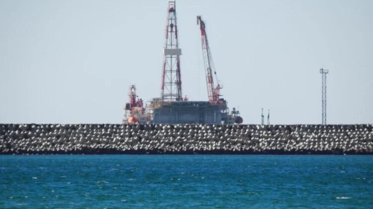 «КазМунайГаз» отдаст 50% доли нефтяного месторождения в Каспийском море российскому «Лукойлу» - изображение 1