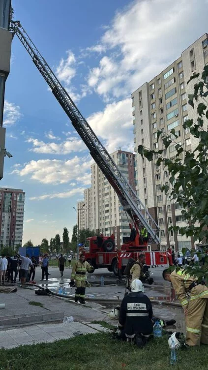 Досаев выразил соболезнования семье погибшей при пожаре в Алматы - изображение 1