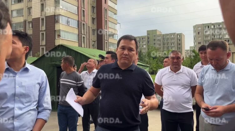 Застройщик пообещал восстановить квартиры жильцов горевшего дома в Алматы - изображение 1