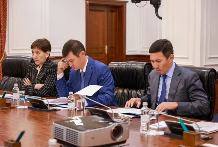 Ключевые объекты в железнодорожной сфере вернут в собственность государства - изображение 1