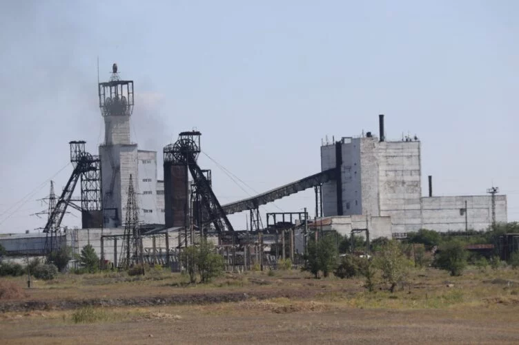 На шахте «Казахстанская» продолжается ликвидация пожара - изображение 1