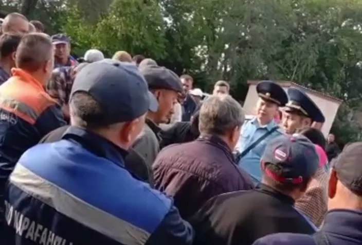 В Караганде сотрудники коммунального предприятия «Караганды су» устроили забастовку - изображение 1