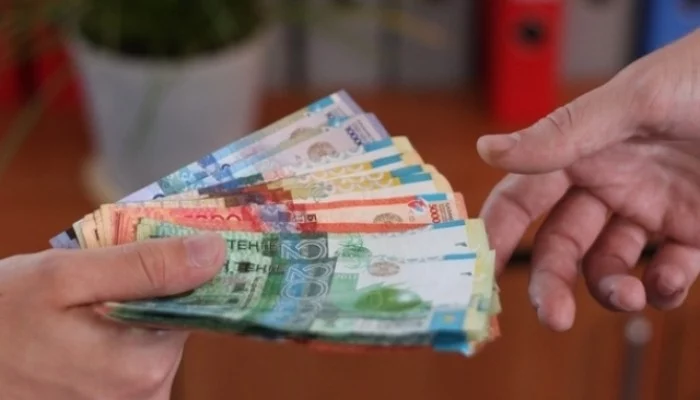 Доходы госбюджета за год выросли на 12%, в то время как расходы сразу на 25% - изображение 1