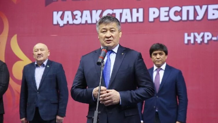 Депутат Тұрлыханов ұлының даулы әрекеті туралы пікір білдірді - изображение 1