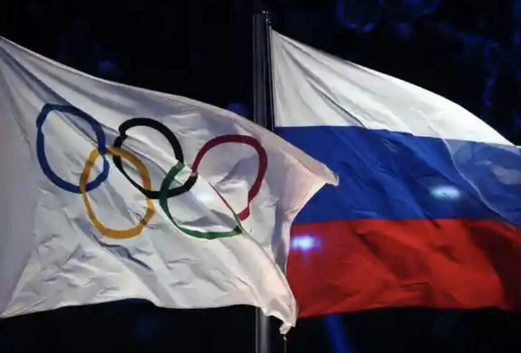 Макрон выступил за отсутствие российского флага на Олимпиаде в Париже - изображение 1