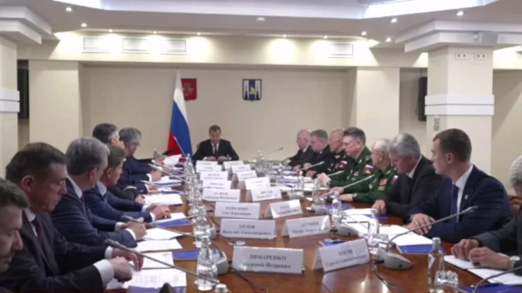 С начала 2023 года численность армии РФ увеличилась на 280 тыс. человек - изображение 1